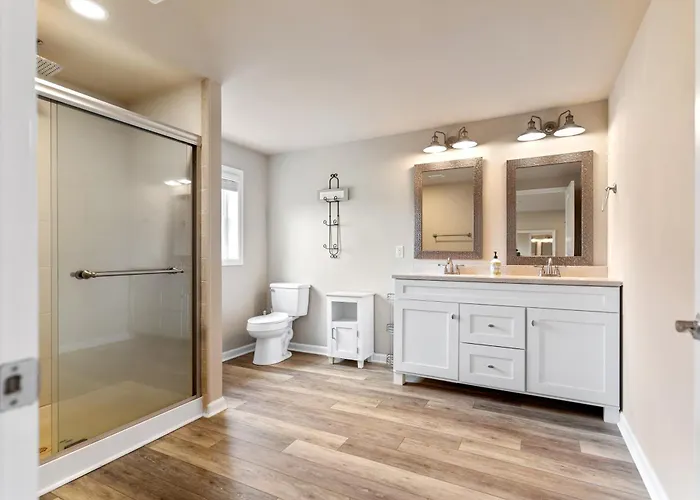 4 Bedroom With Private Pool And Bay Views