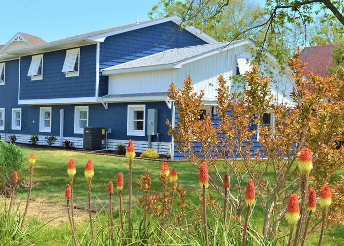 4 Bedroom With Private Pool And Bay Views Hébergement de vacances *