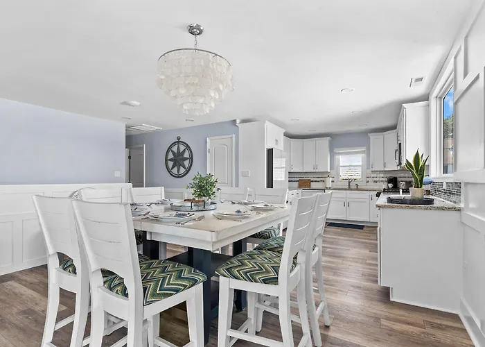 4 Bedroom With Private Pool And Bay Views Ocean City