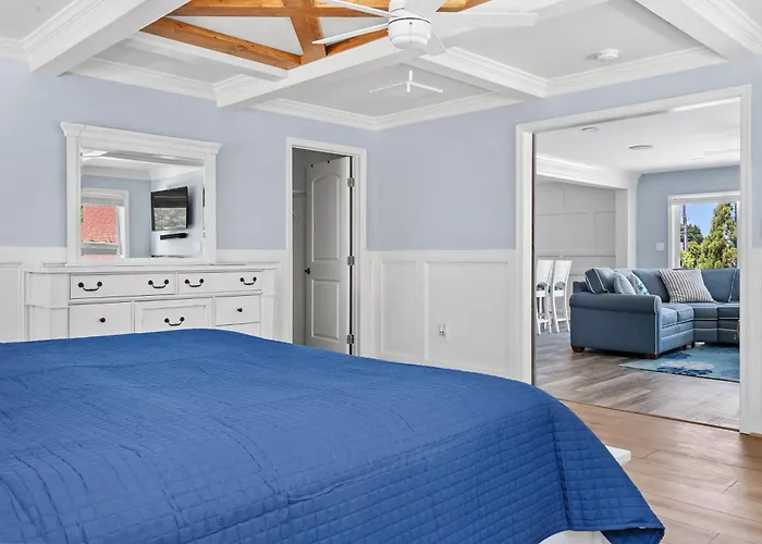 4 Bedroom With Private Pool And Bay Views