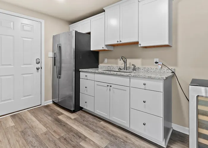 4 Bedroom With Private Pool And Bay Views Ocean City